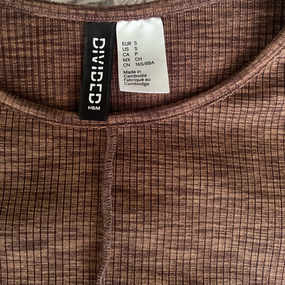 Crop Top - Picture 2 of 2